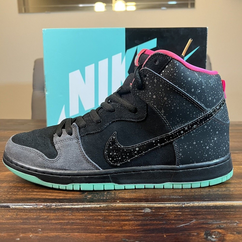Nike SB Dunk High Premier Northern Lights Shoes - Picture 2 of 10